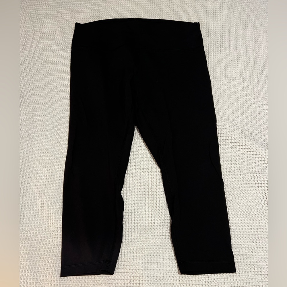 Lululemon Wonder train high rise crop